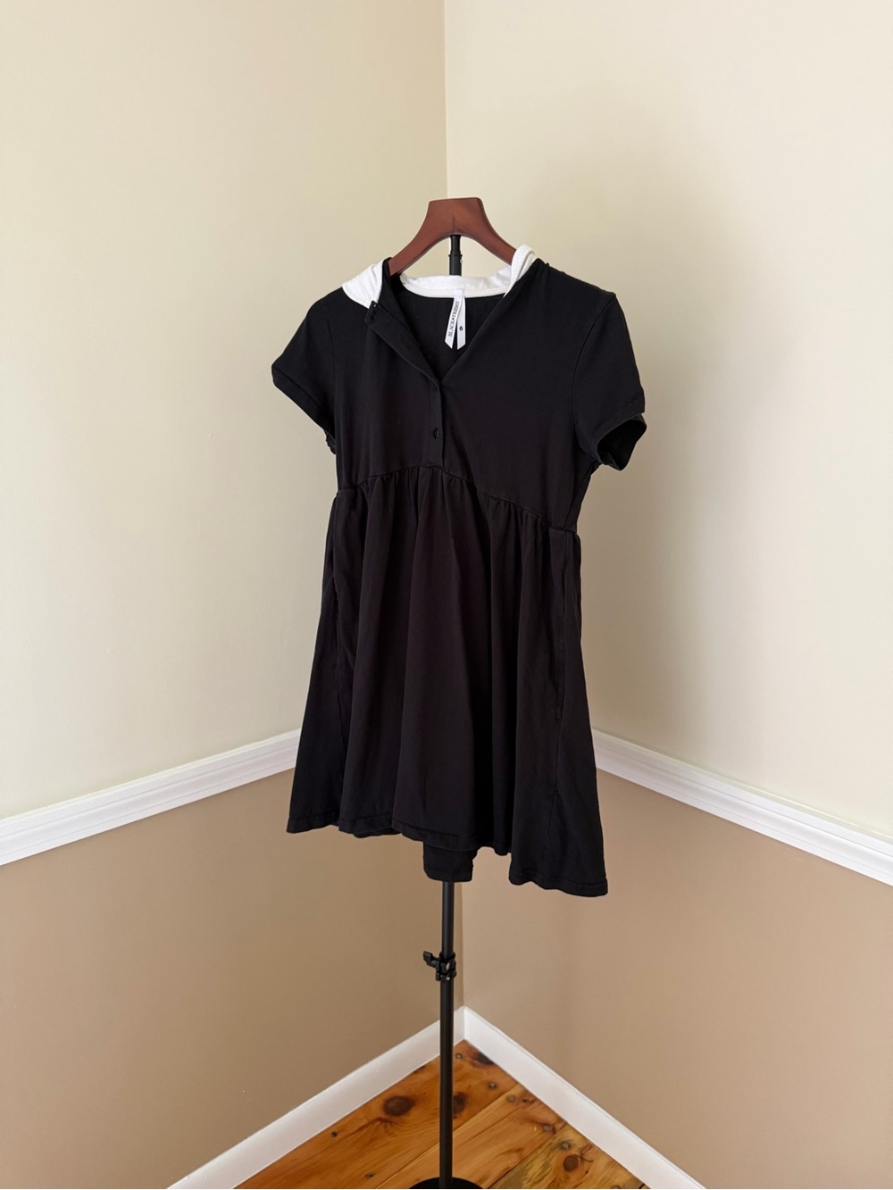 Black Short Sleeve Hoodie Babydoll Dress with White Collar Trim and pockets
